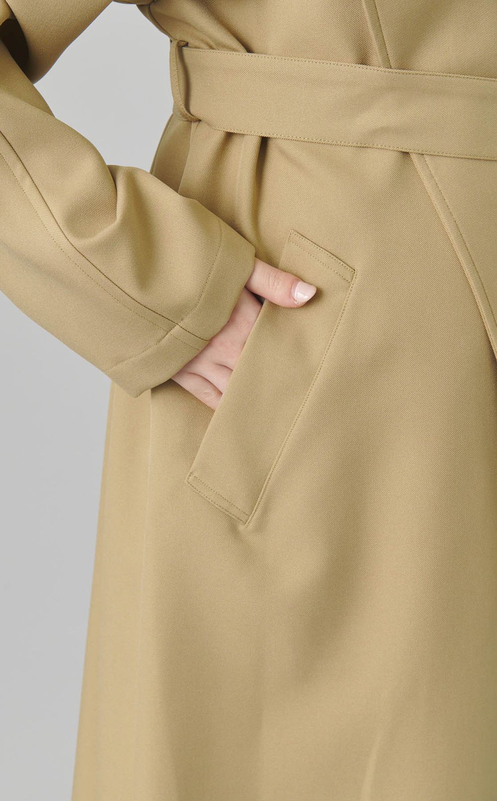 ベルト付エポレットトレンチコート