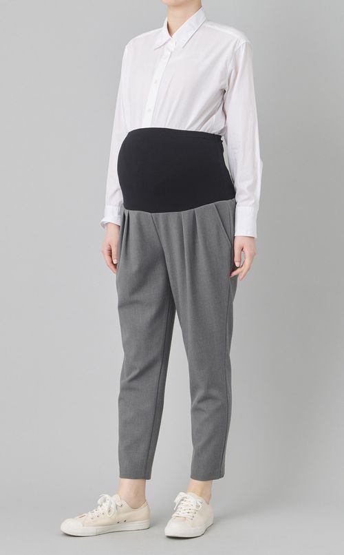 タックギャザーテーパードパンツ