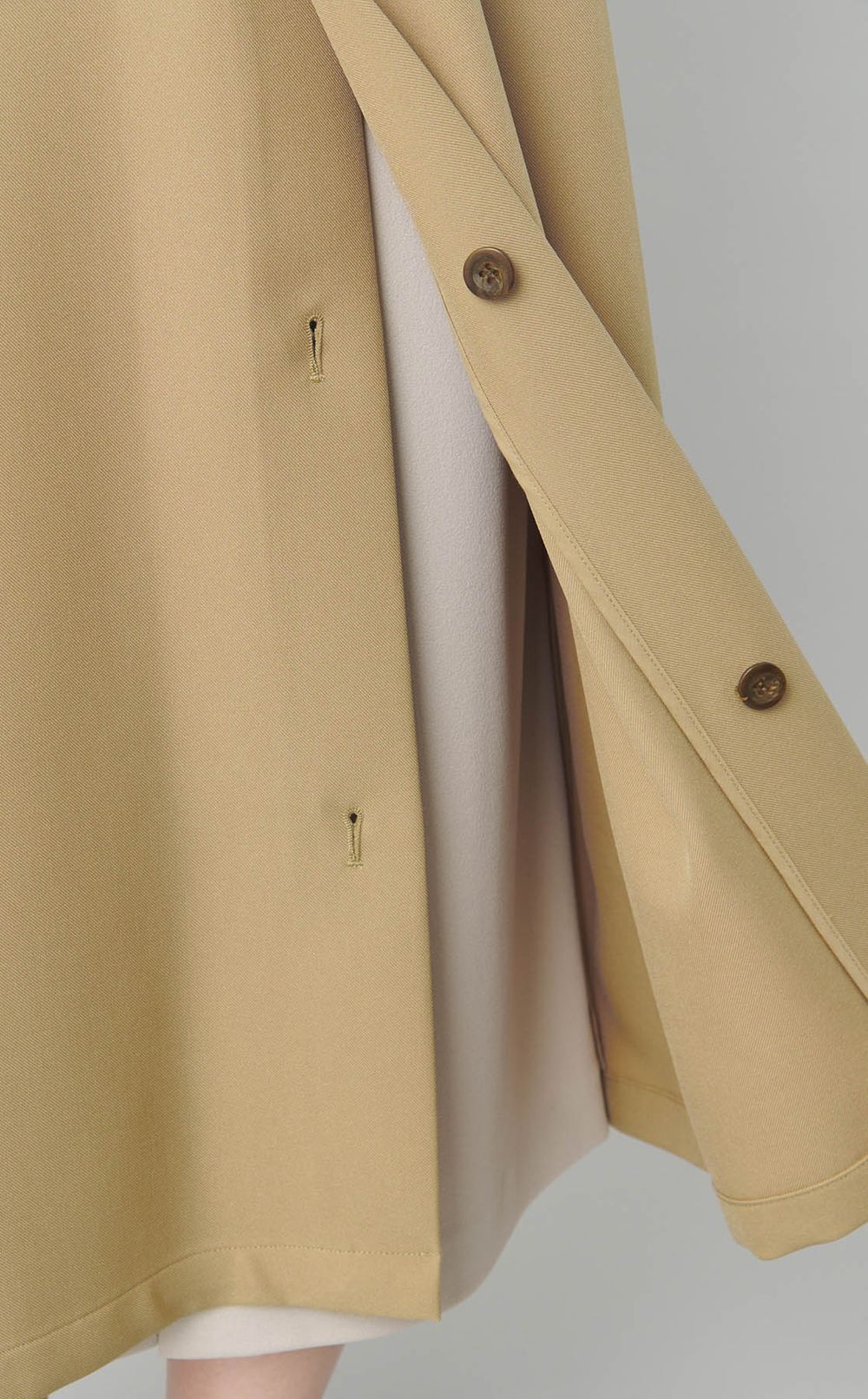 ベルト付エポレットトレンチコート