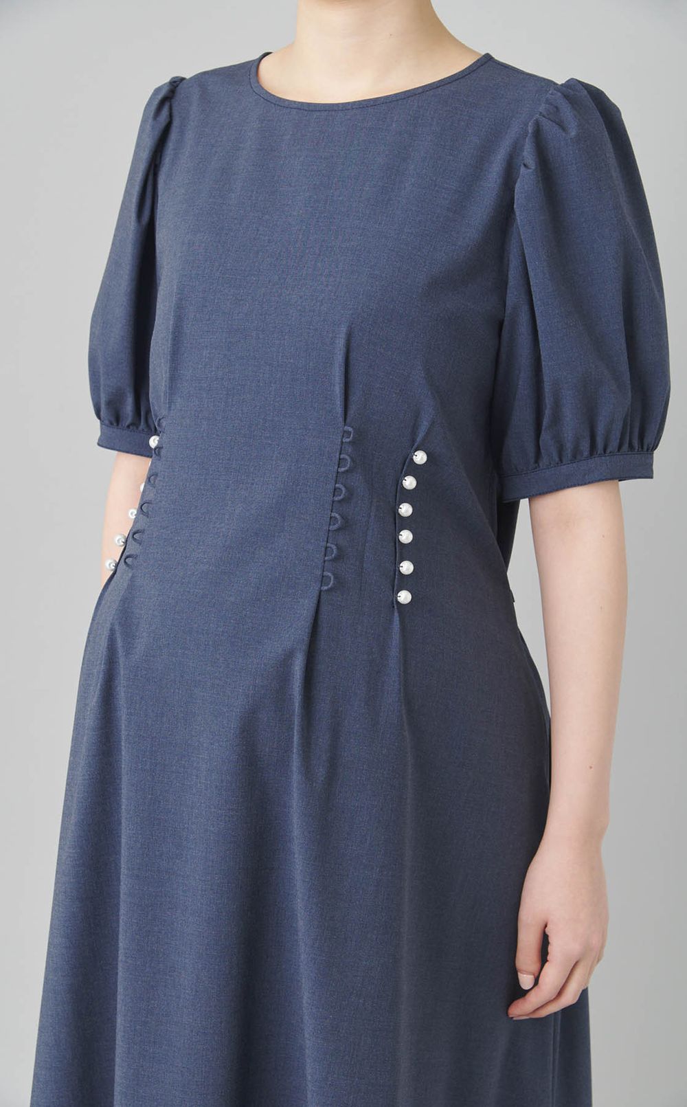 パールボタンワンピース