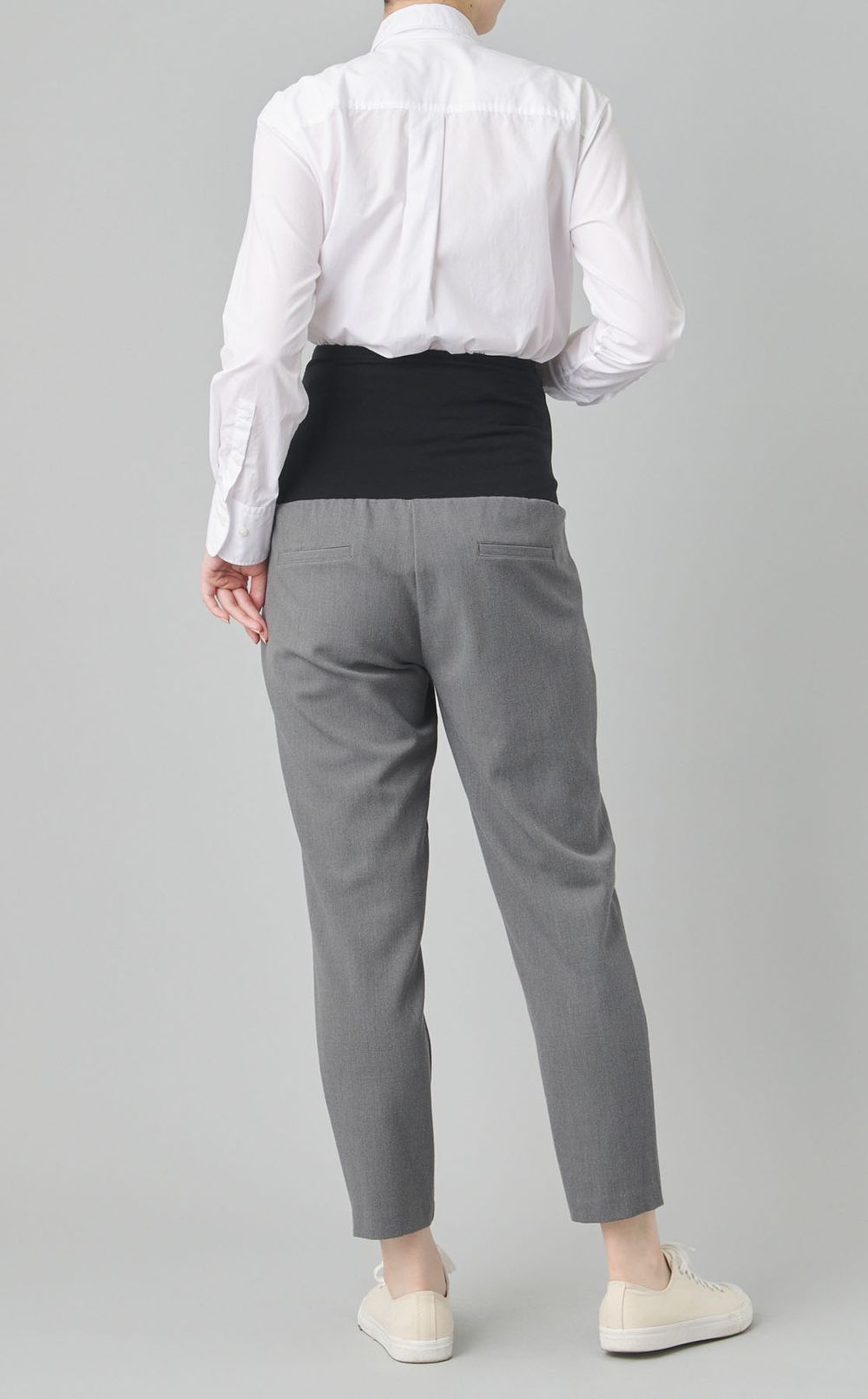 タックギャザーテーパードパンツ