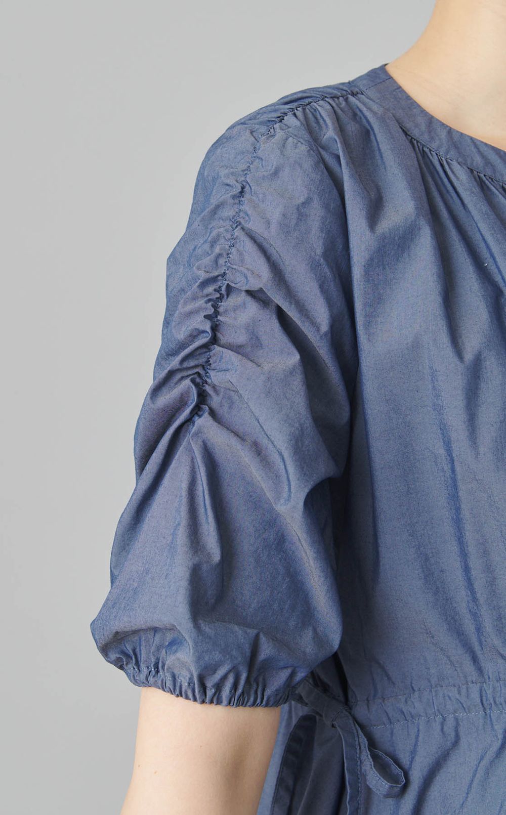 フィットアンドフレアギャザーワンピース