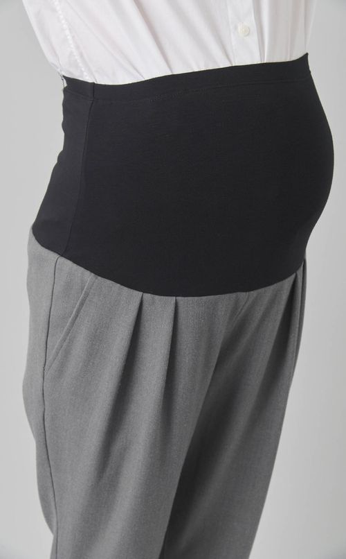 タックギャザーテーパードパンツ