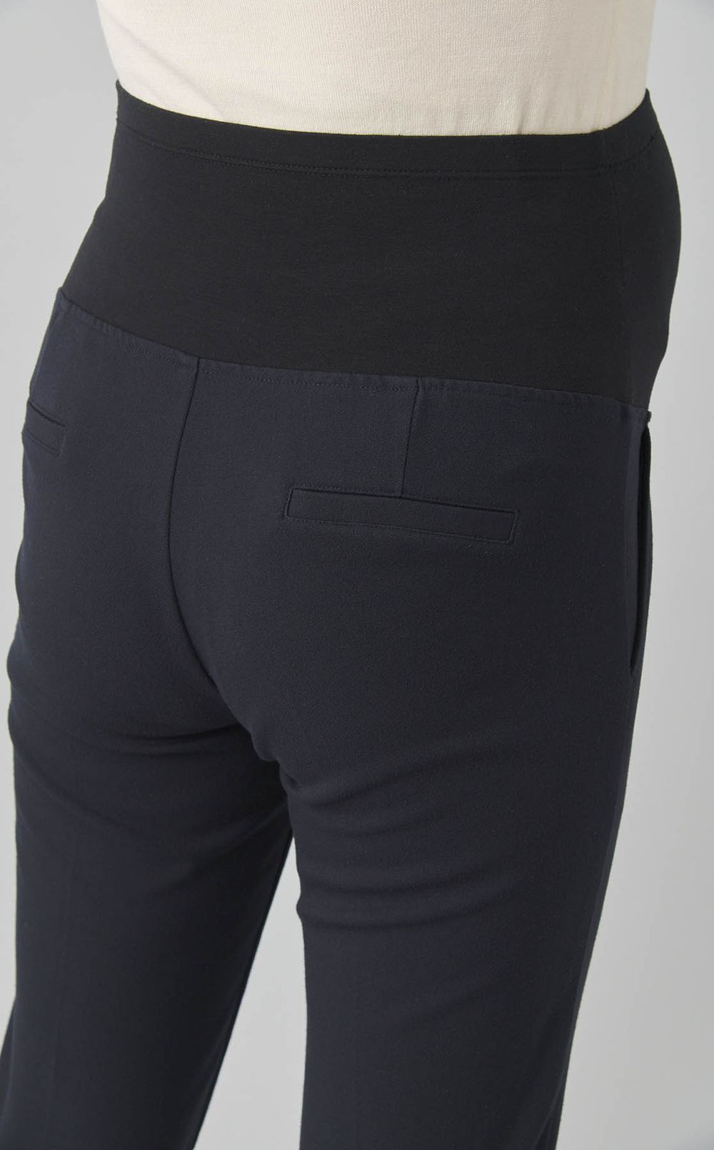 クロップドスティックパンツ