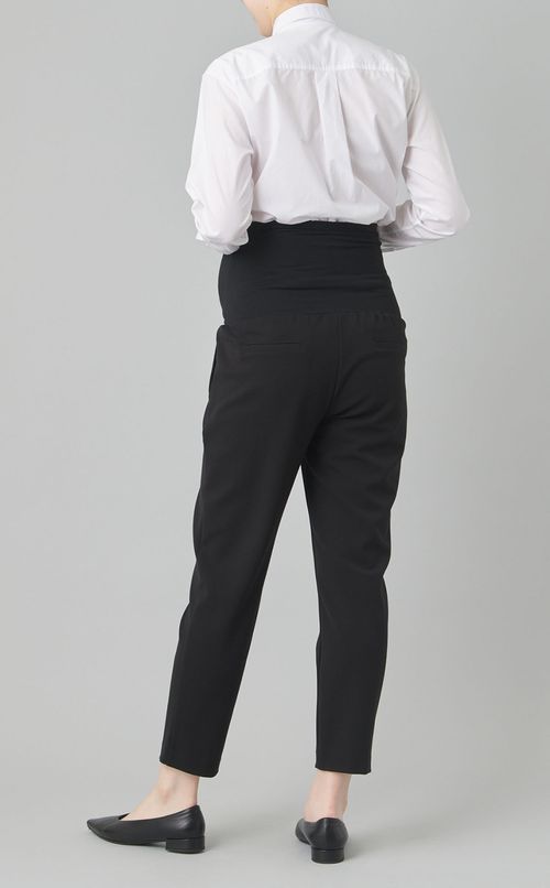 タックギャザーテーパードパンツ