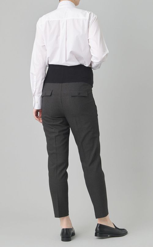 タックテーパードパンツ