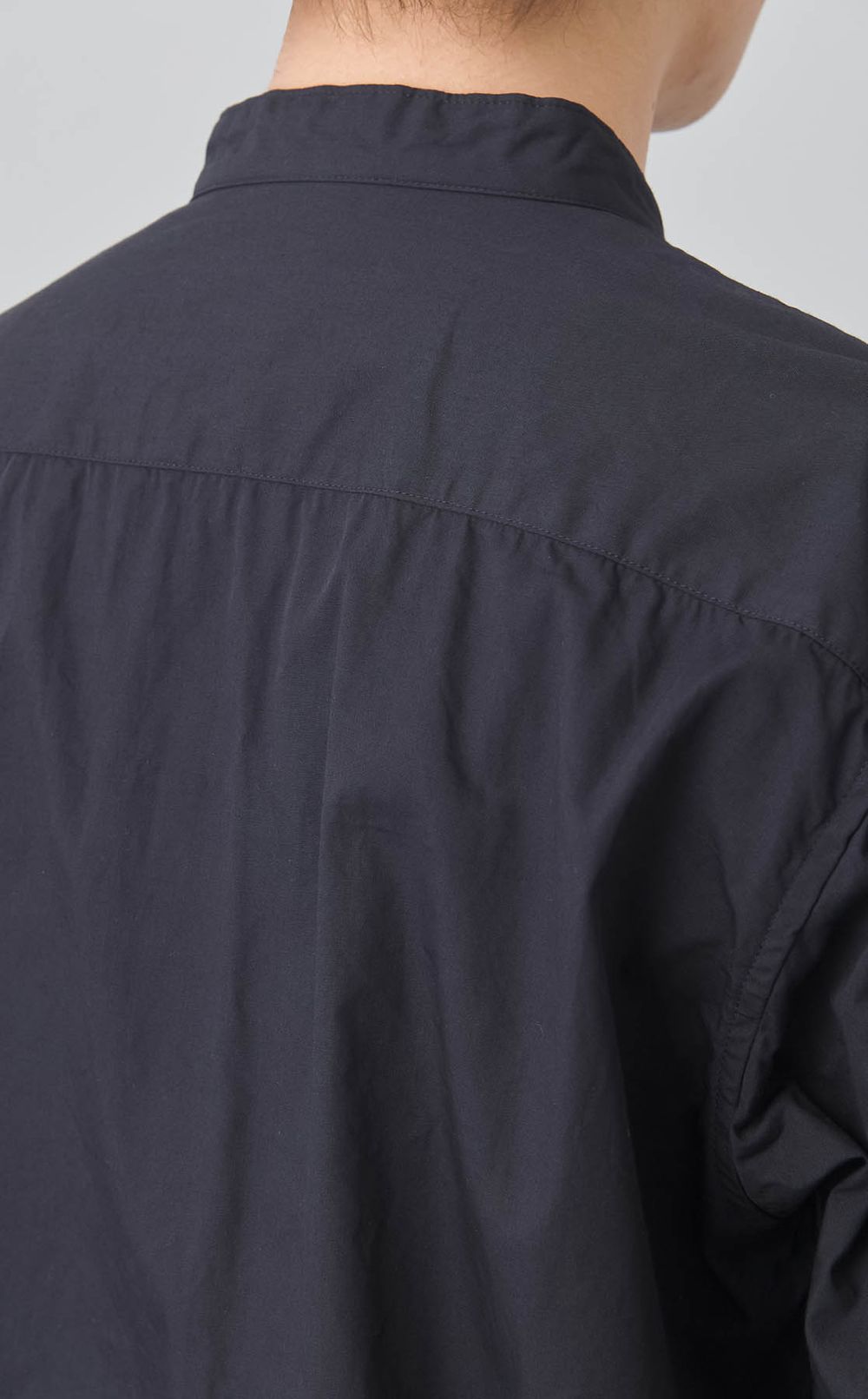 スタンドカラーロングシャツ