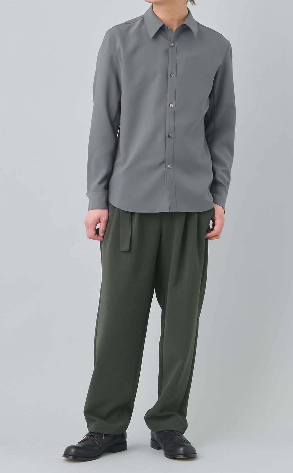 レギュラーカラードレスシャツ