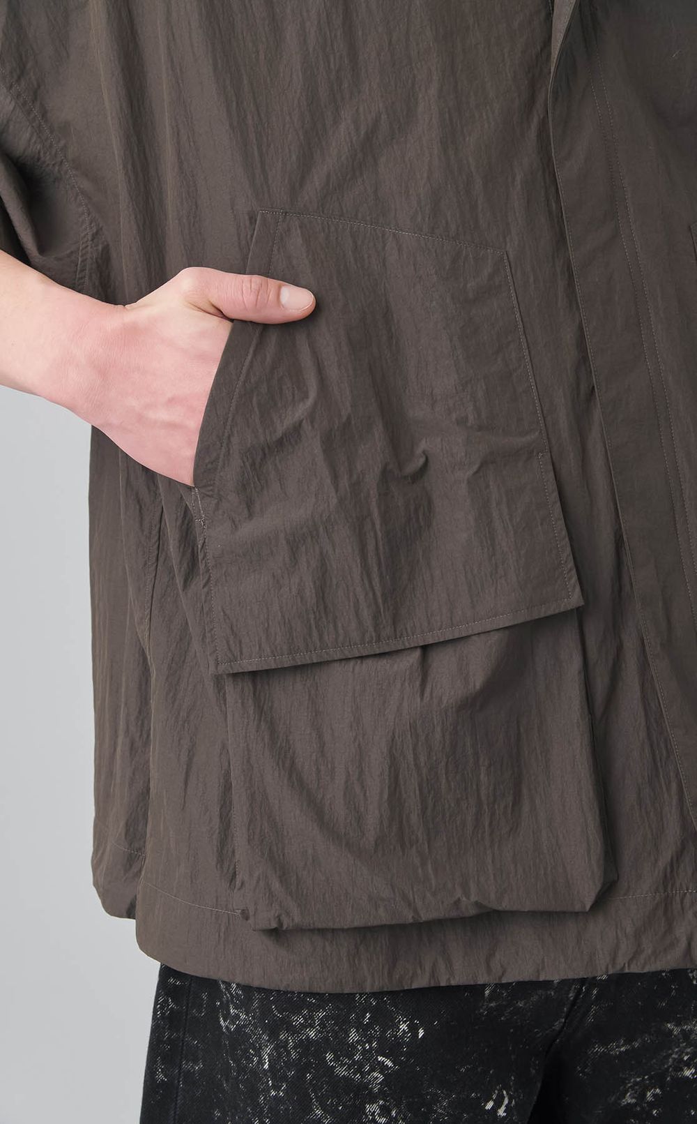 ワッシャーナイロンハーフスリーブシャツ