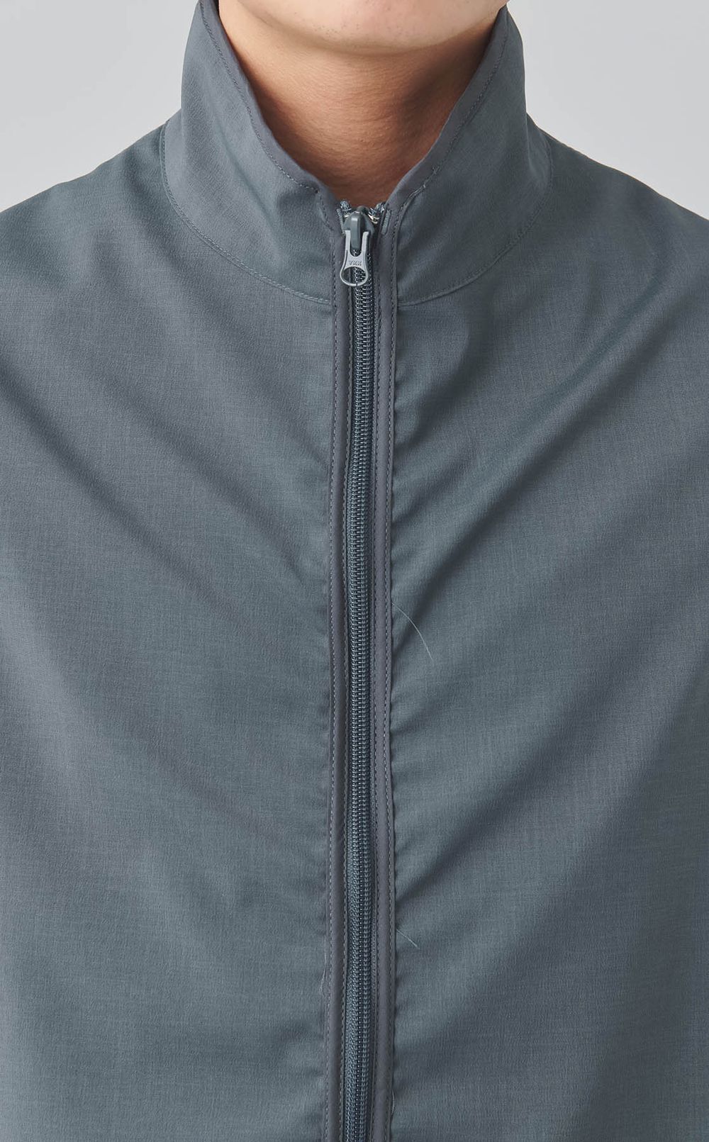 ポプリンジップアップベスト