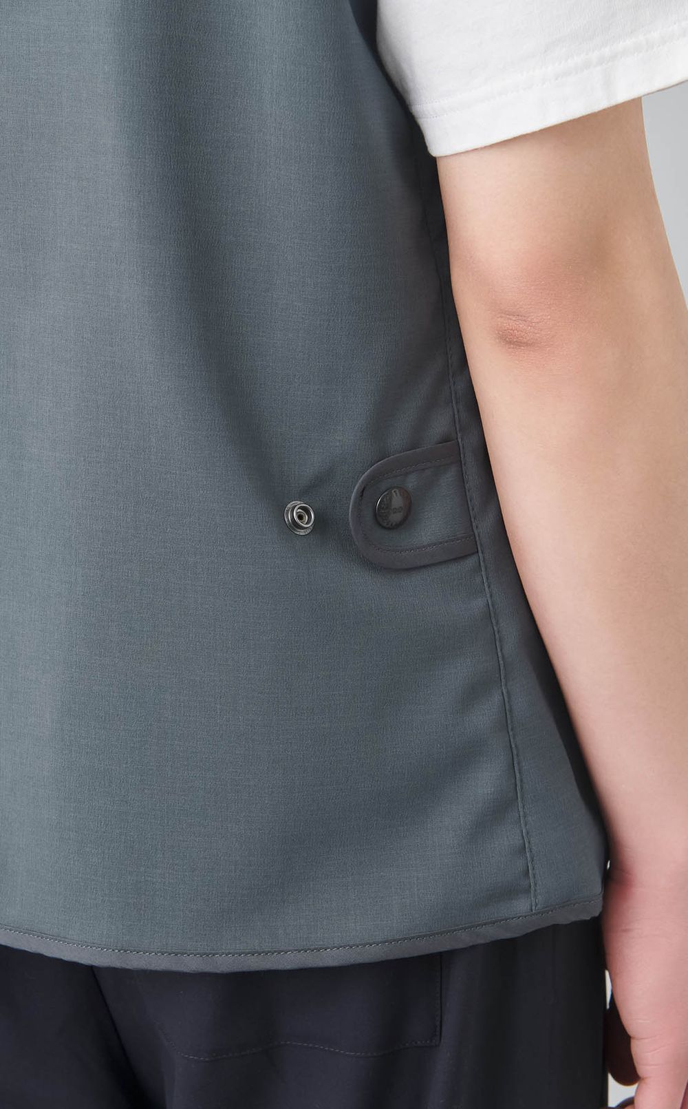 ポプリンジップアップベスト