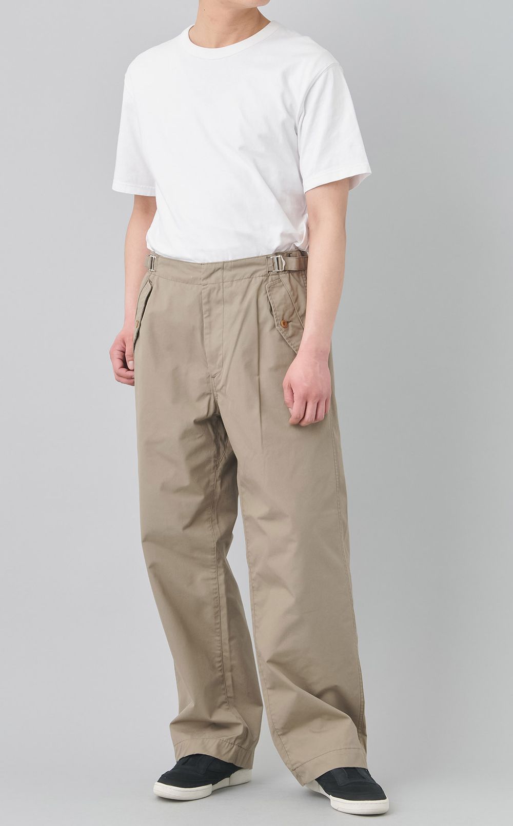 サイドベルトワイドパンツ