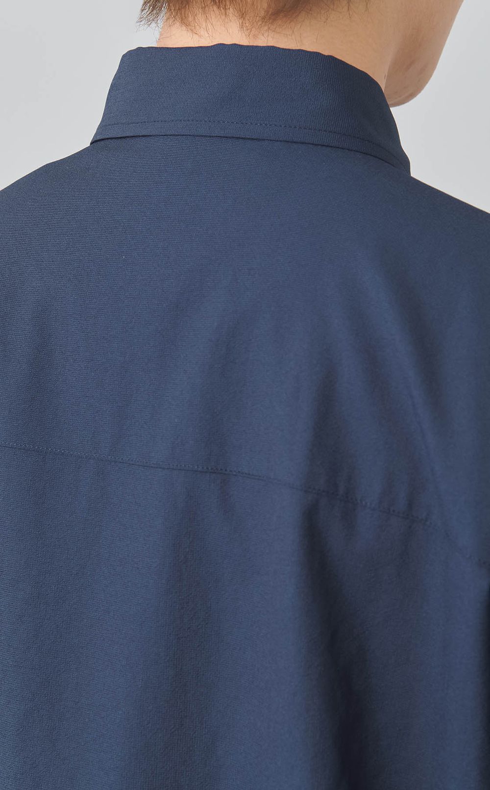 サイドスリットシャツ