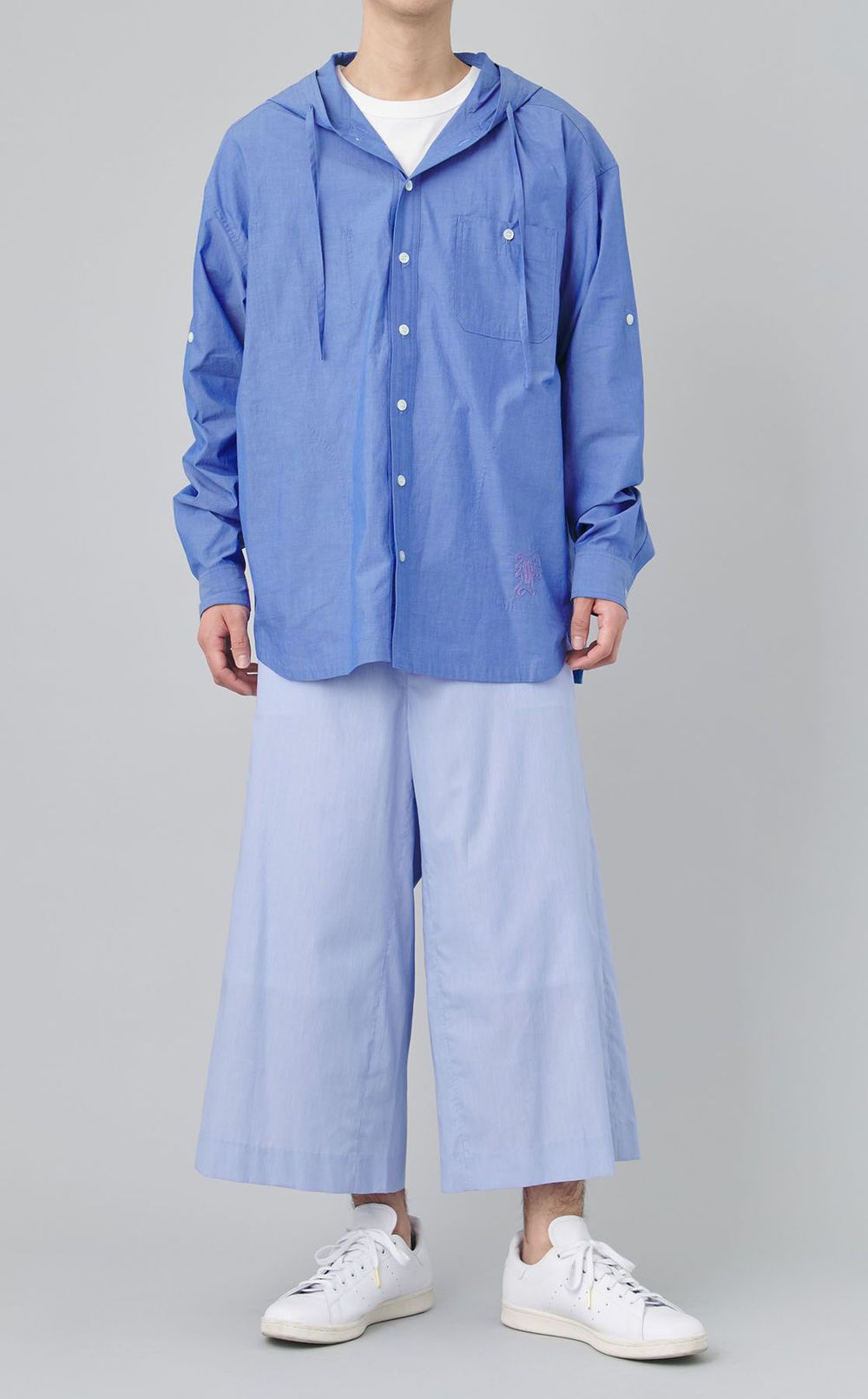 フーデッドシャツ