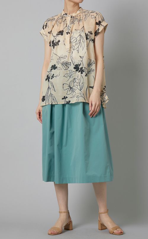 ストレッチタフタランダムタックスカート