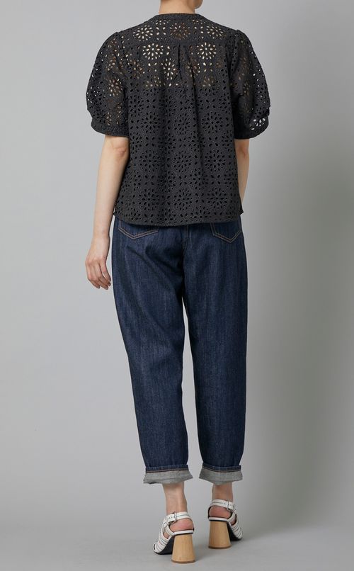 サークルフラワーレースタックブラウス