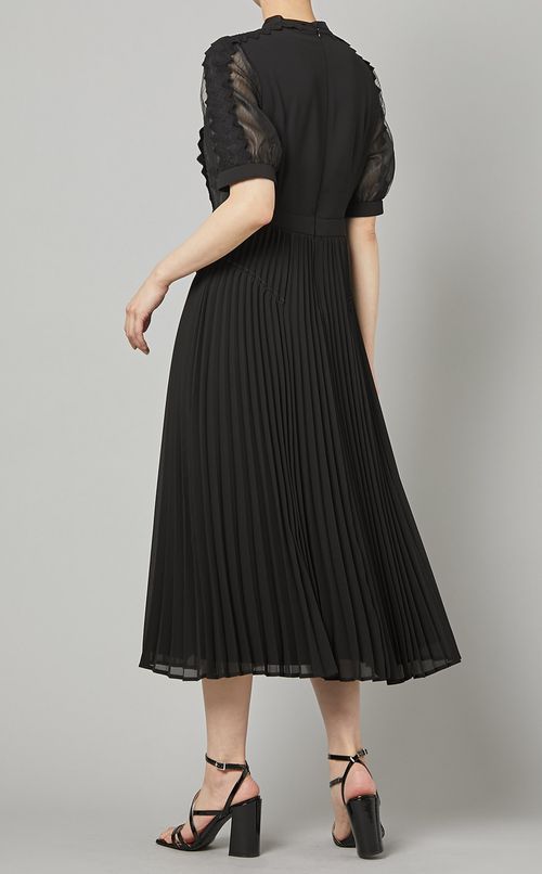 チュールレースプリーツワンピース