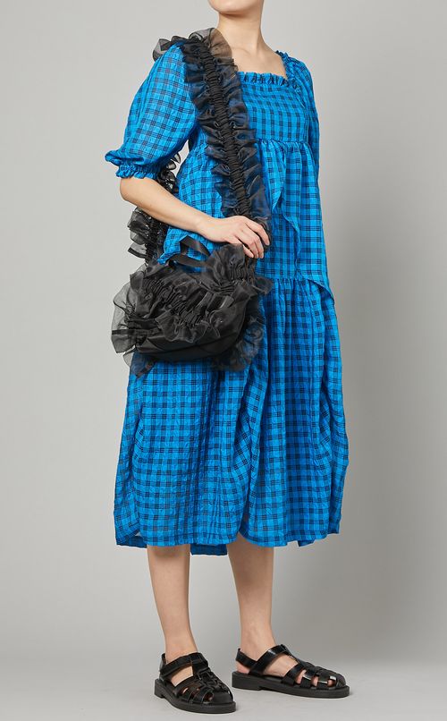 フリルストラップバッグ