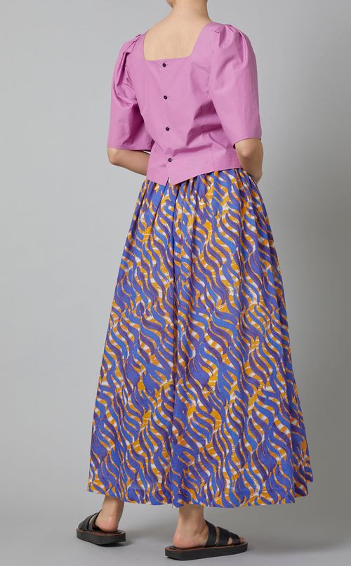 スクエアネックショートプルオーバー