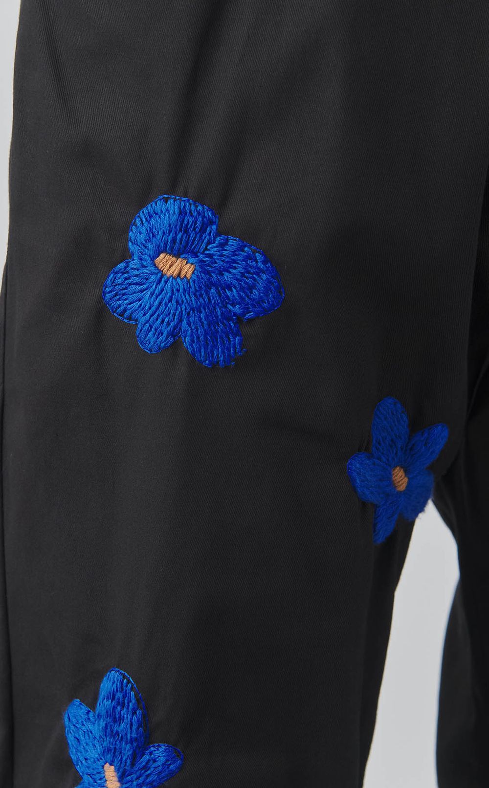 ハンドエンブロイダリーパンツ