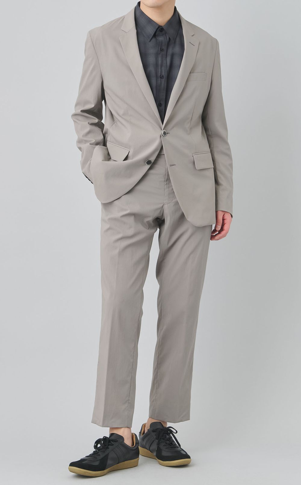 ナイロンストレッチジャケット