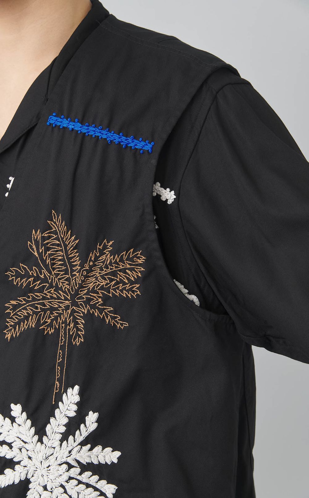 ハンドエンブロイダリーベスト