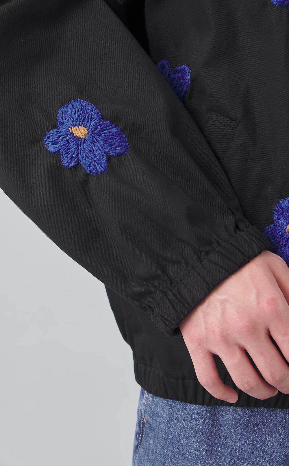 ハンドエンブロイダリーブルゾン