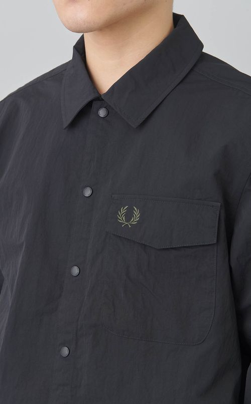 スナップシェルジャケット