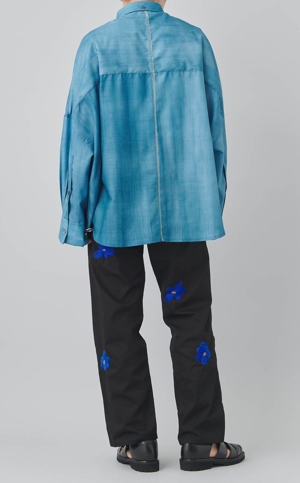 フロウイングダイウールシャツ