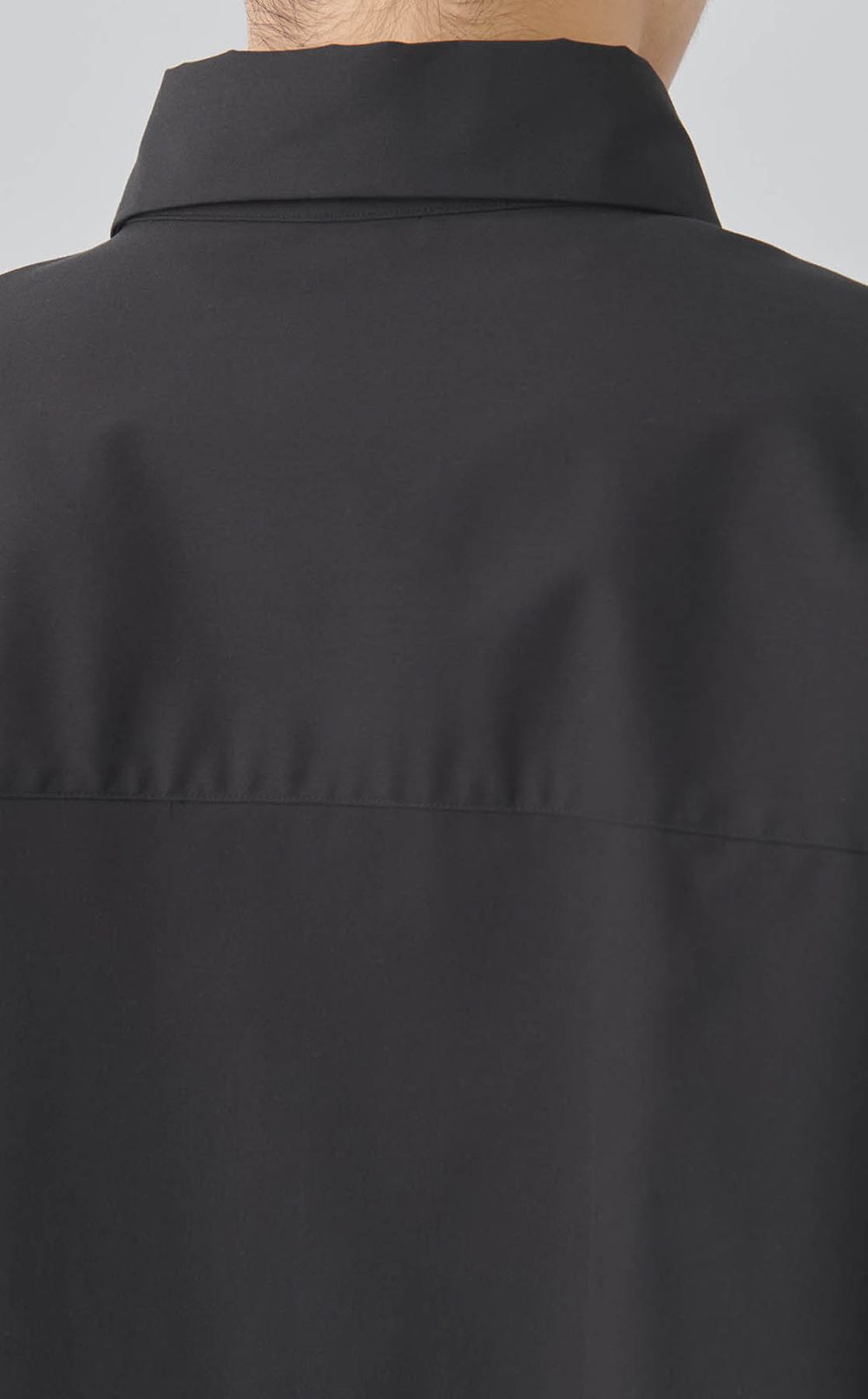 ボックスクロップドシャツ