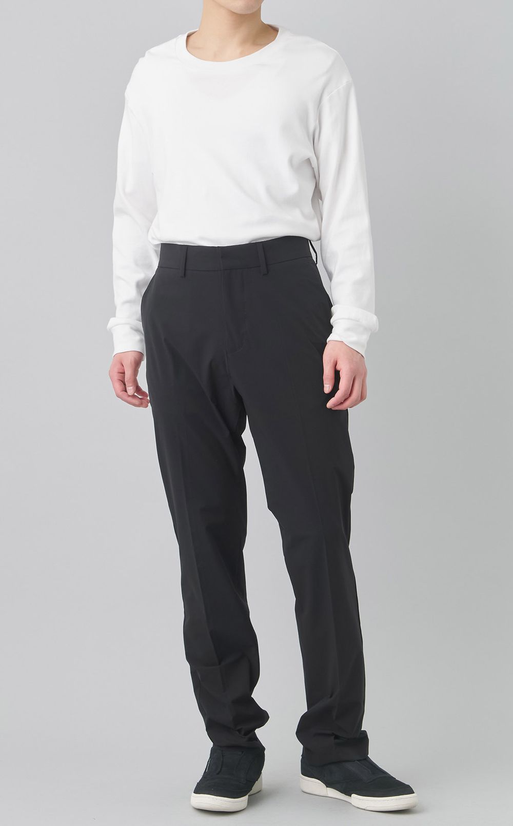 テーパードスラックス