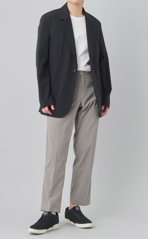 テーラードジャケット