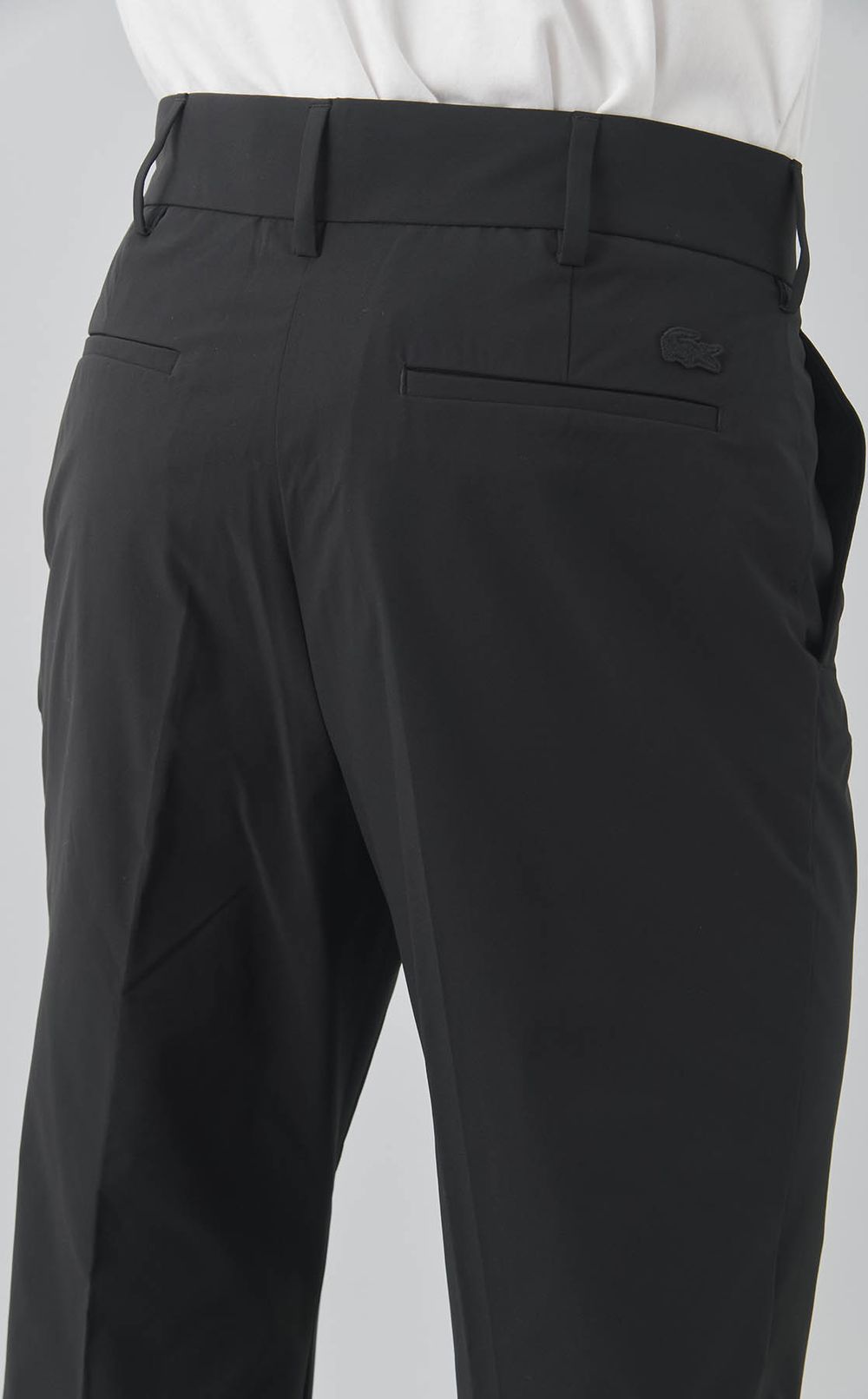 テーパードスラックス