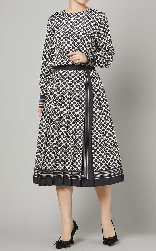 ジオメトリックプリントブラウス