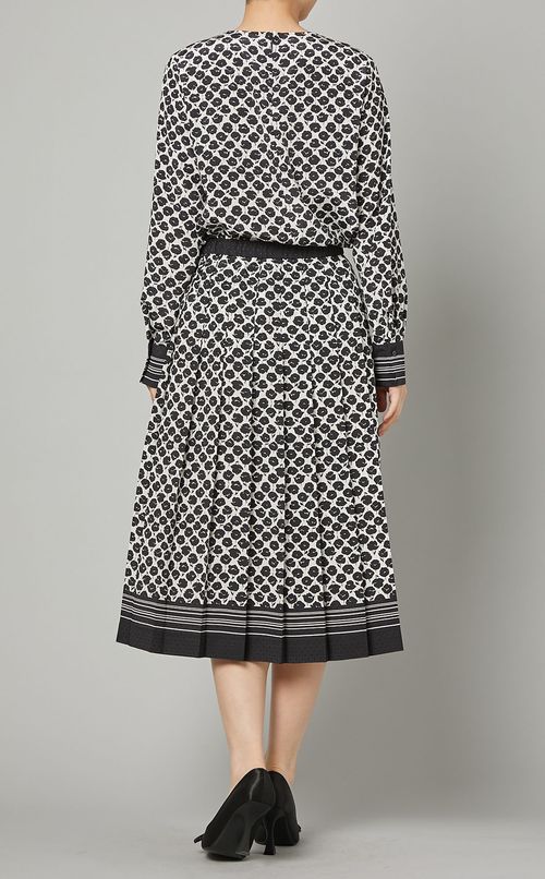 ジオメトリックプリントブラウス