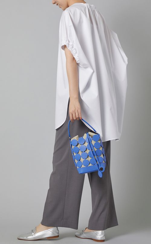 ドルマンスリーブブラウス