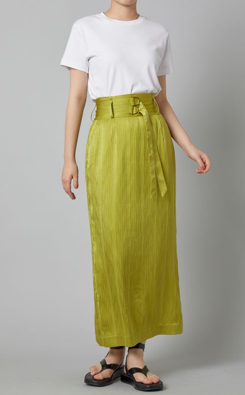 プリーツベルトロングスカート