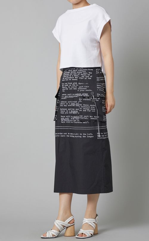 タイプライタープリントタイトスカート
