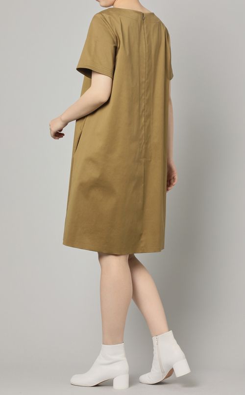 クルーネックショートスリーブサックドレス