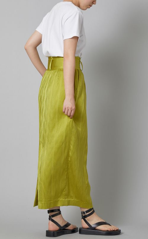 プリーツベルトロングスカート