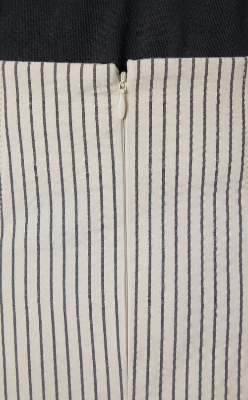 サッカーストライプハイウエストスカート