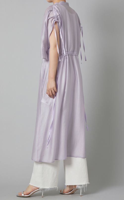 タックショルダーブラウジングワンピース