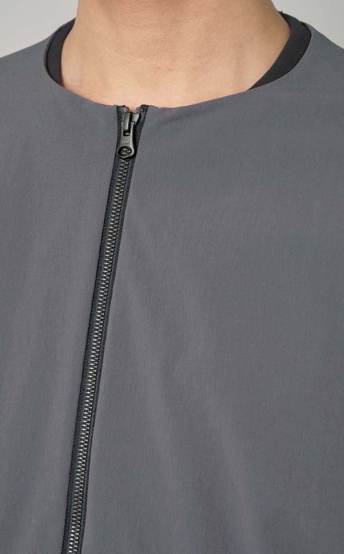 ベンチレーションノーカラージャケット