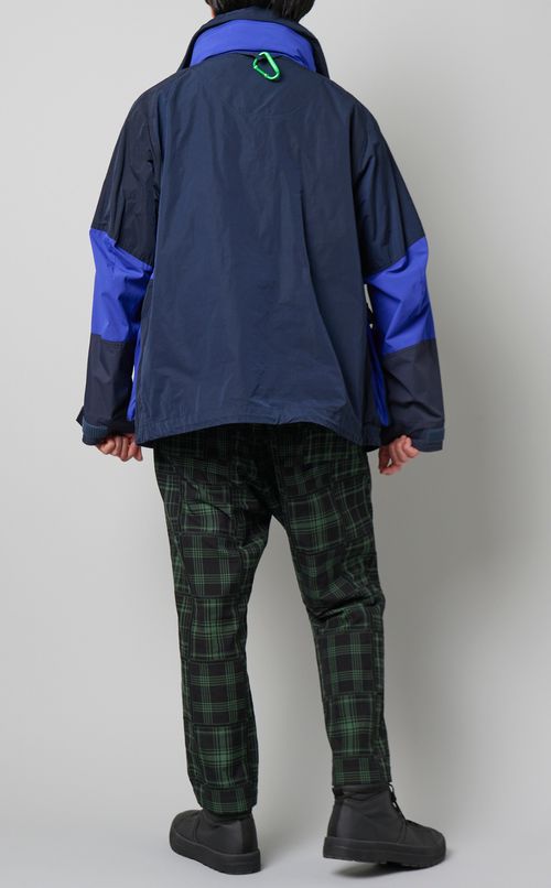 マルチポケットマウンテンパーカー