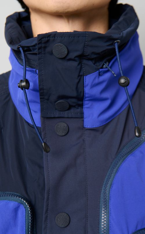 マルチポケットマウンテンパーカー