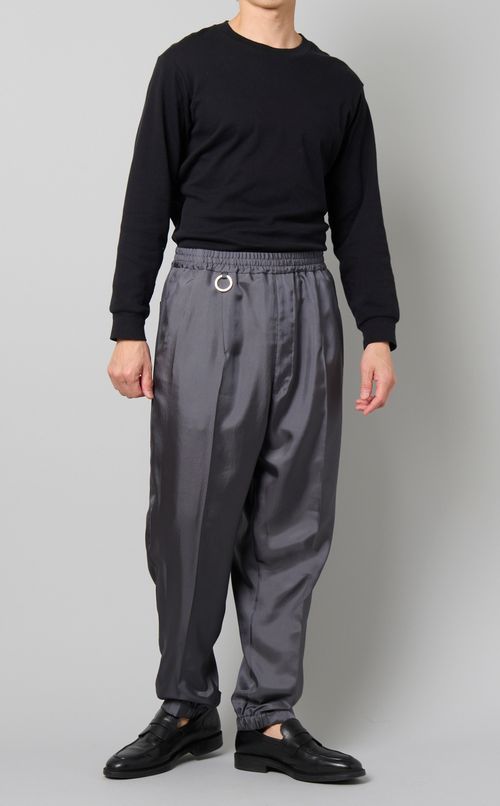 ワイドテーパードパンツ