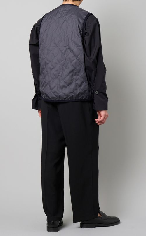 ライトキルティングジレ