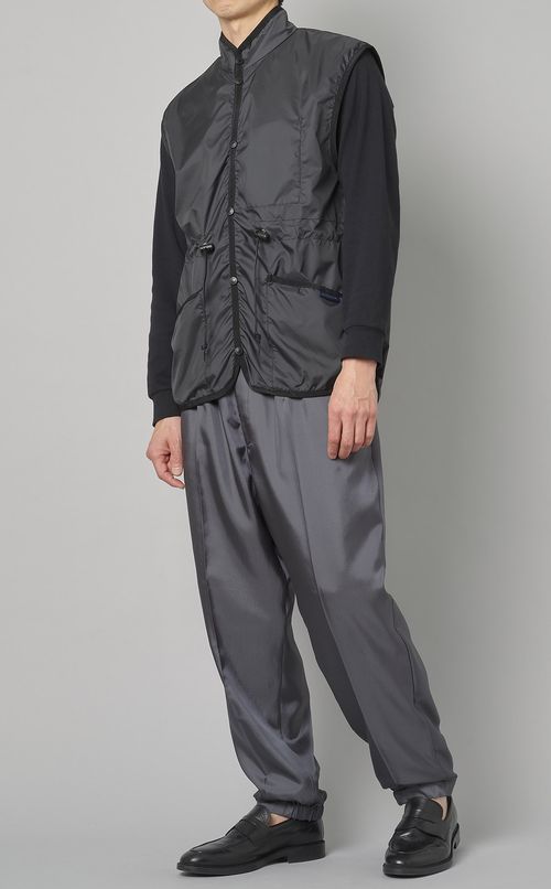 ギャザーウエストナイロンベスト