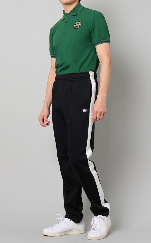 トラックパンツ