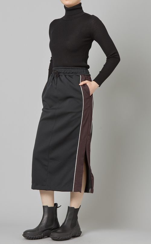 ジャージータイトスカート